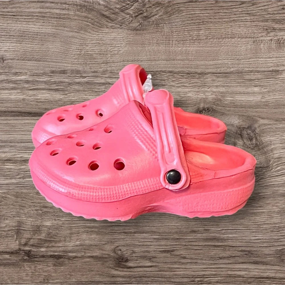 New pink kitty cat croc shoes